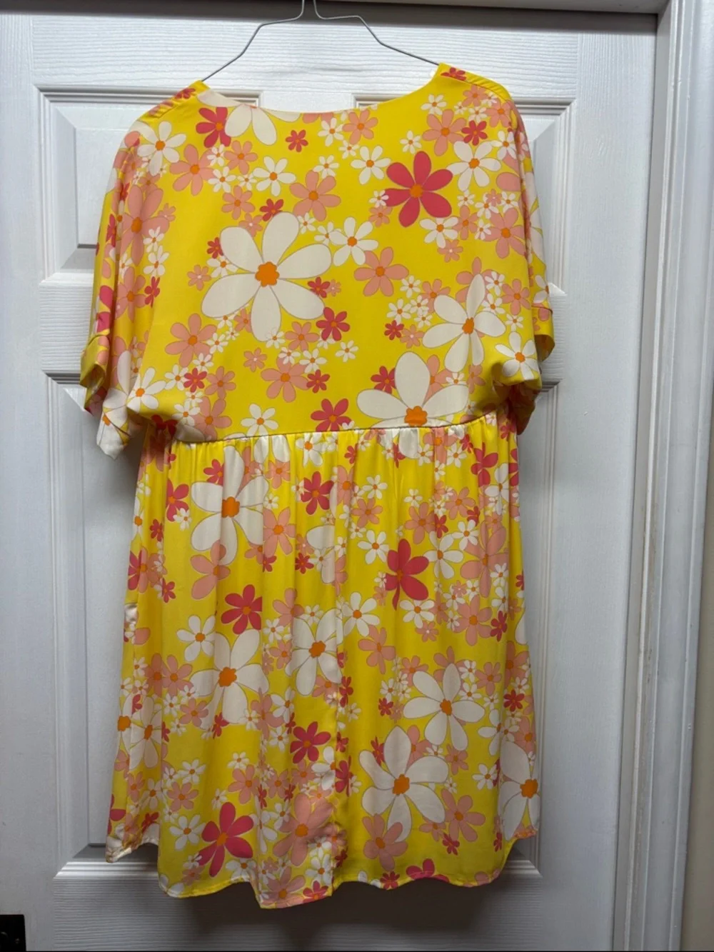 Emily Wonder Yellow Floral-Pink & White V-Neck Dress Small